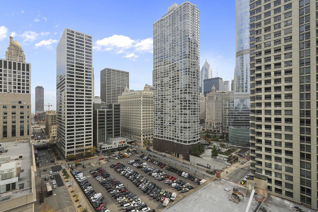 Aparthotel Bridgestreet At State And Grand Chicago Exterior foto