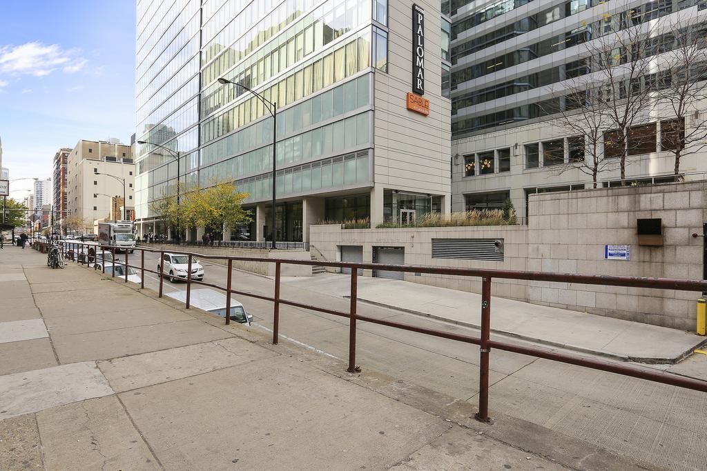 Aparthotel Bridgestreet At State And Grand Chicago Exterior foto
